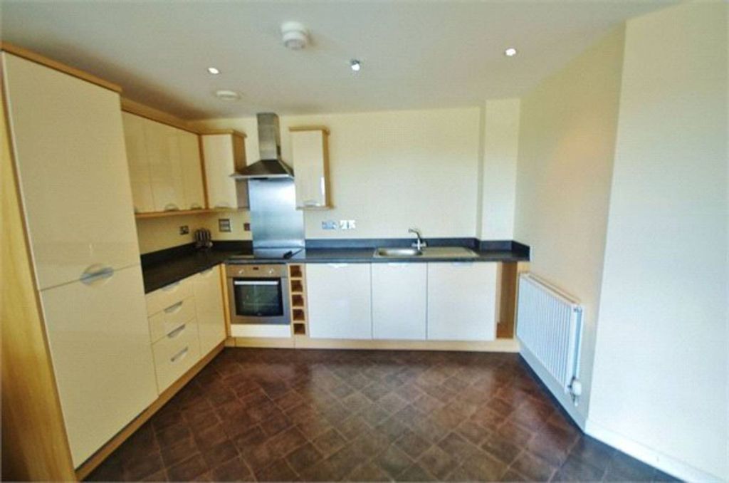 Property photo 2 of 6