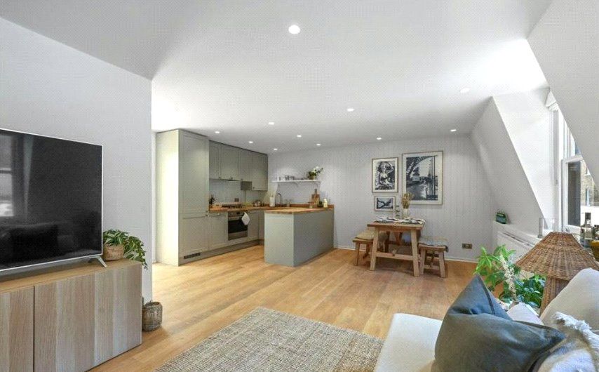 Property photo 3 of 9 Picture No. 11