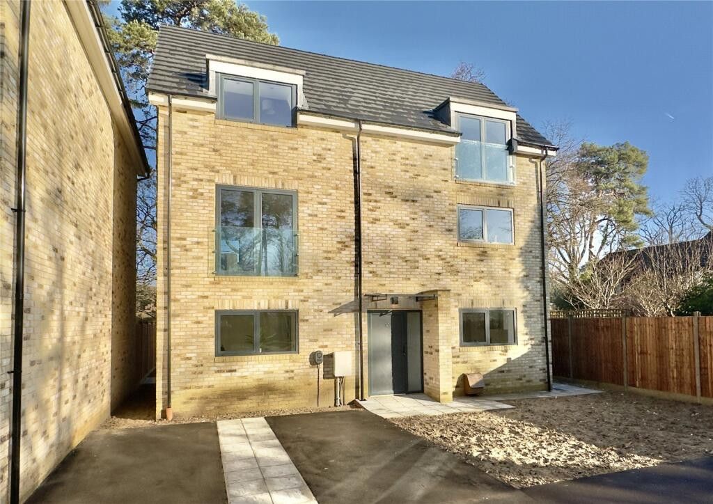 Property photo 3 of 12