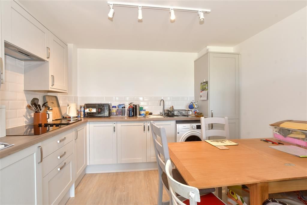 Property photo 1 of 8 Kitchen/ Living Room