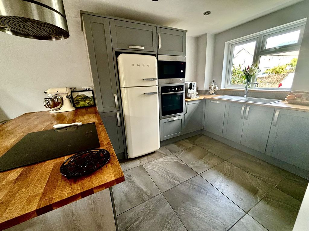 Property photo 3 of 14 Not Specified