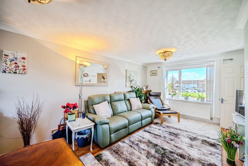 Property photo 2 of 26