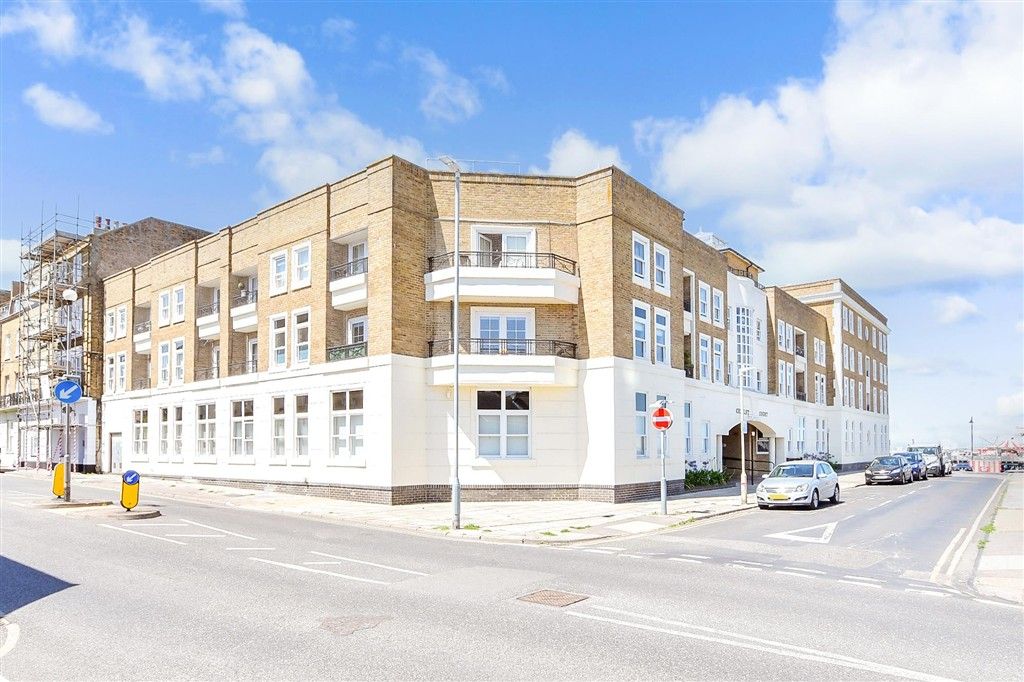 Property photo 2 of 9 External (Web)