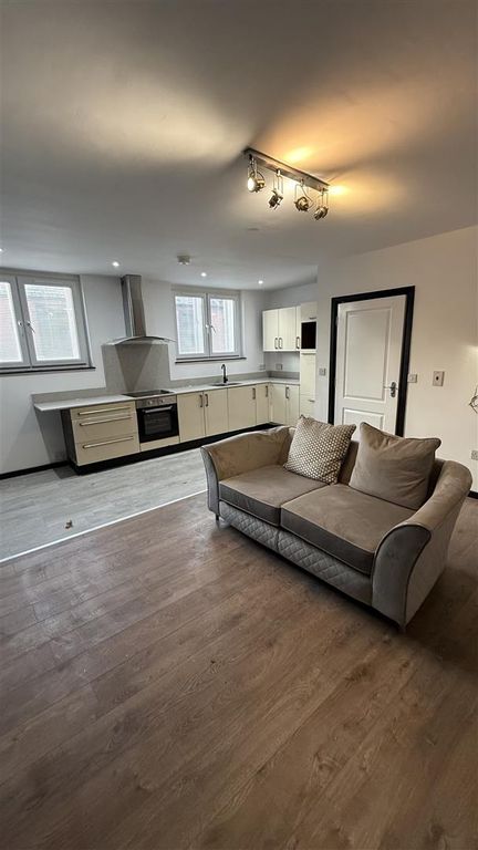 Property photo 2 of 8 Kitchen