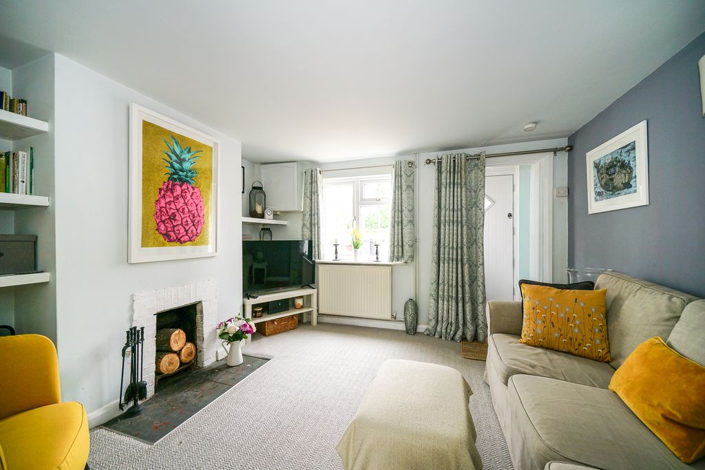 Property photo 2 of 18