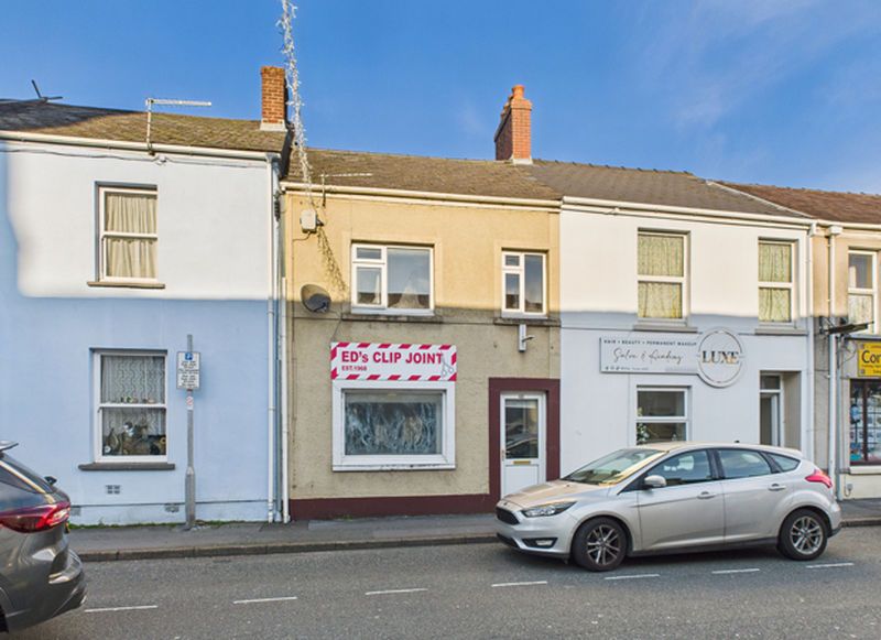 Property photo 1 of 18 Photo 8