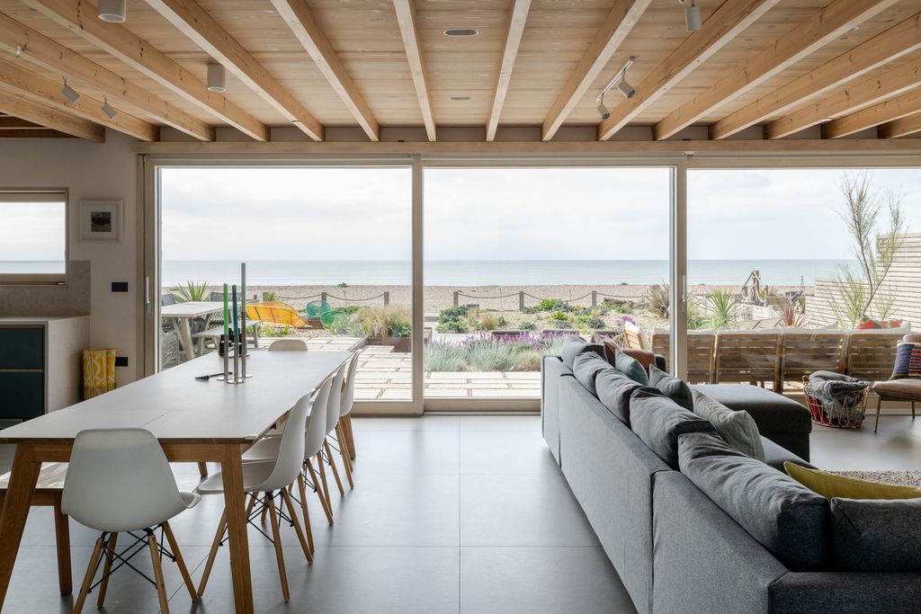 Property photo 2 of 42 279921 - 20250424-The-Sea-House_Camber_Tmh-3_Hi_Res.Jpg