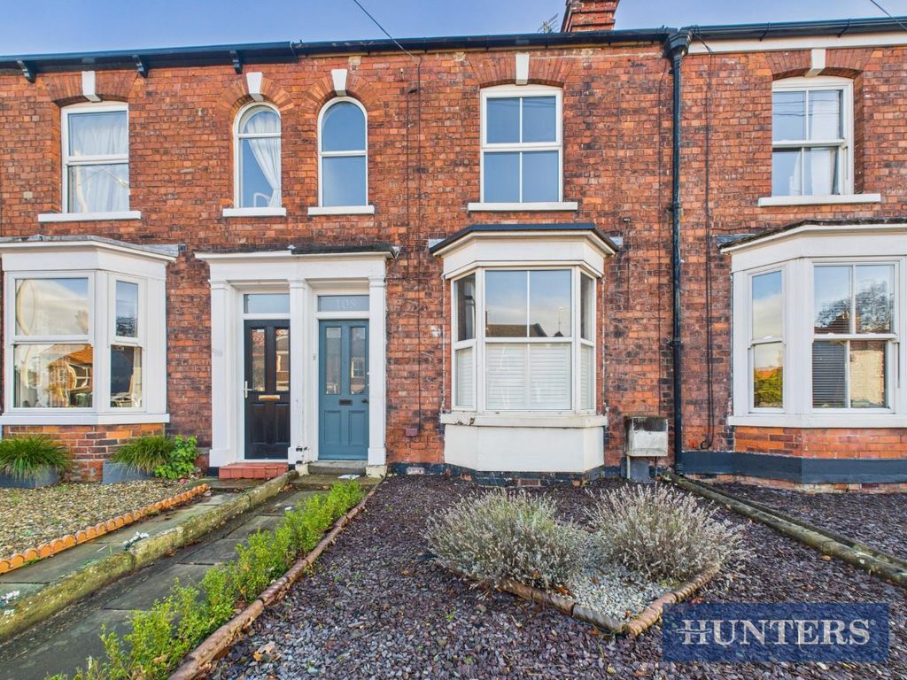 Property photo 1 of 18 Front Alt