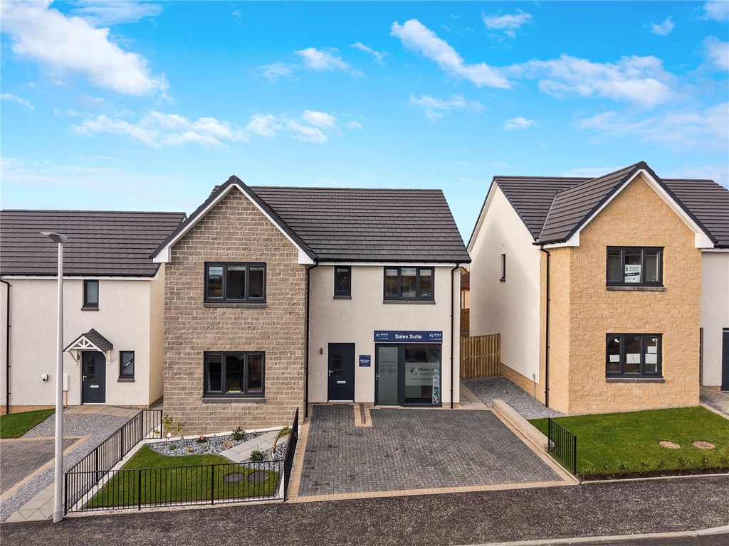 Property photo 2 of 13 External