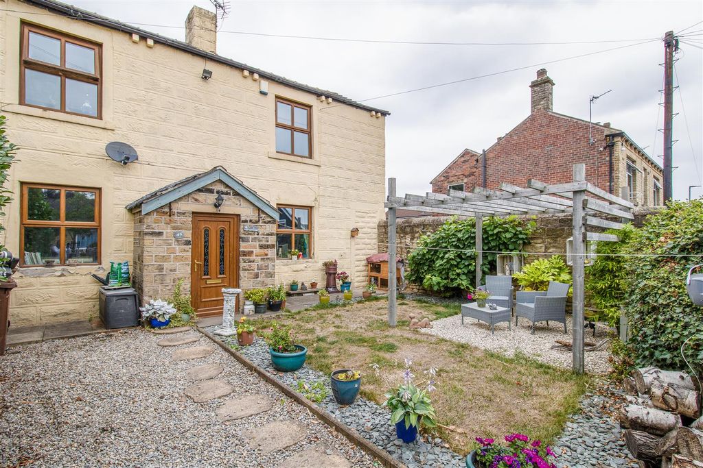 Property photo 1 of 14
