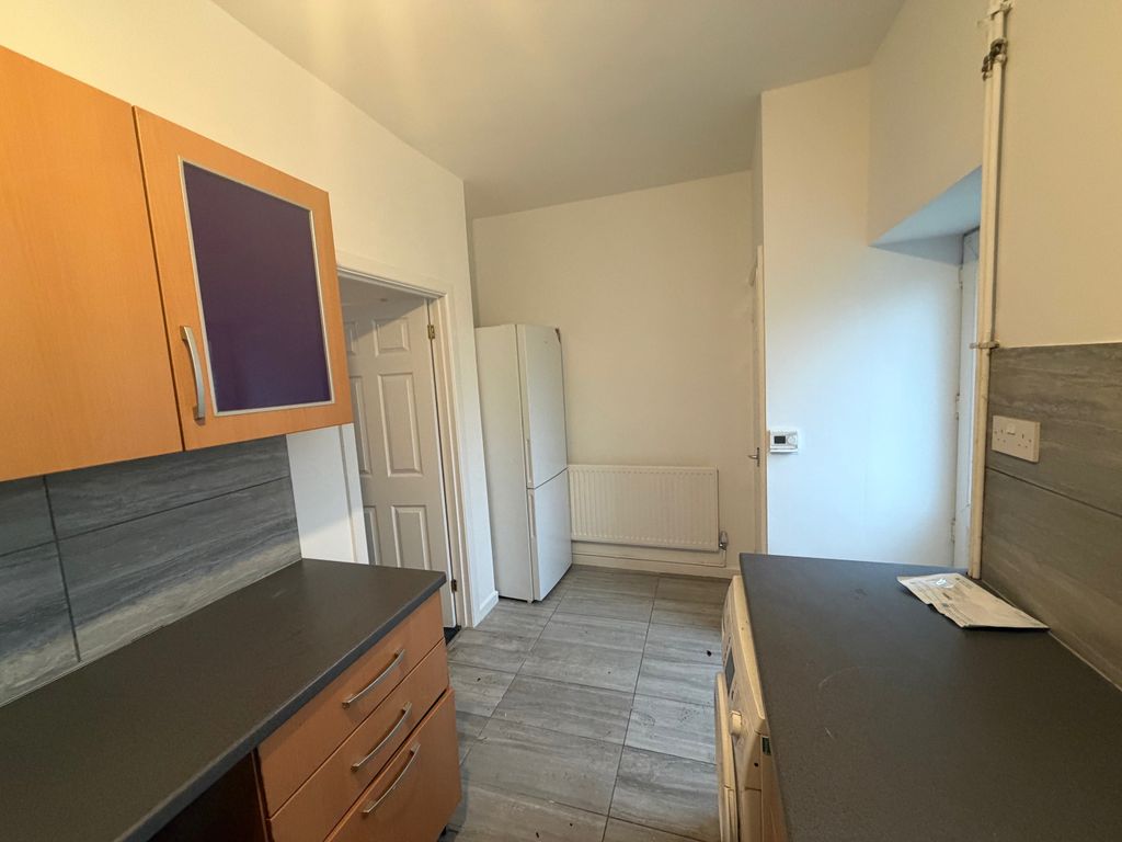 Property photo 2 of 12 Balcony