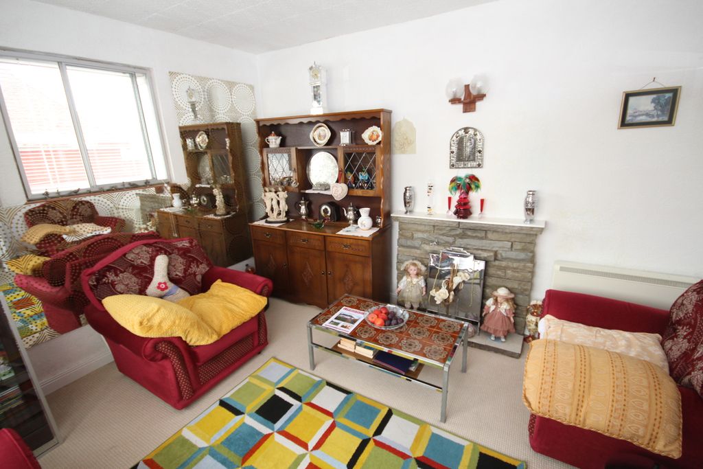 Property photo 3 of 22