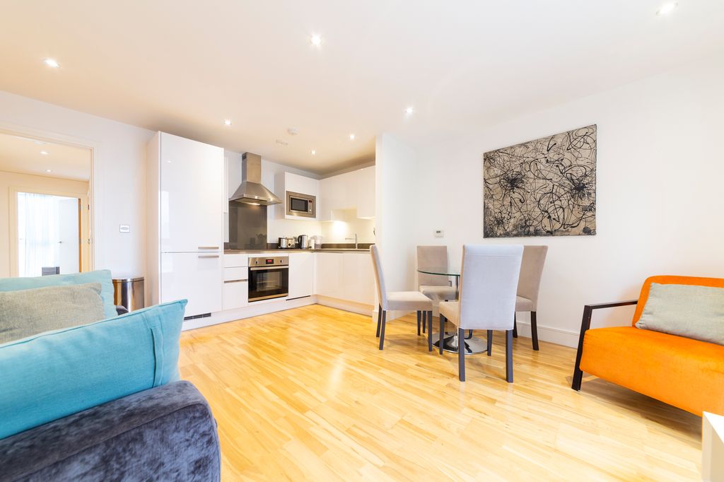 Property photo 3 of 11 Photo 10