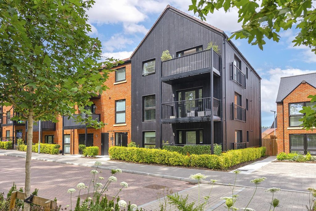 Property photo 1 of 13 Flat1_4Crimson01.Jpg