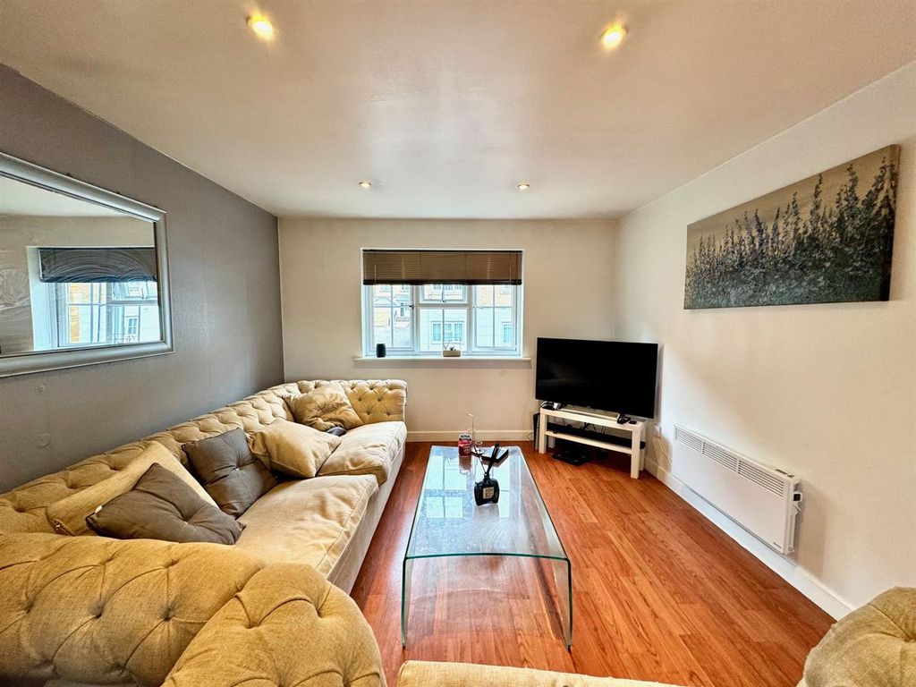 Property photo 3 of 6 Lounge 1.Jpg