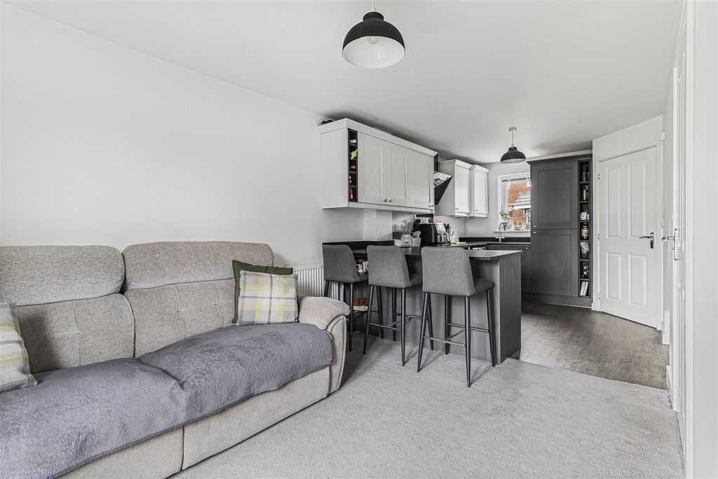 Property photo 2 of 13 10_64718.Jpg