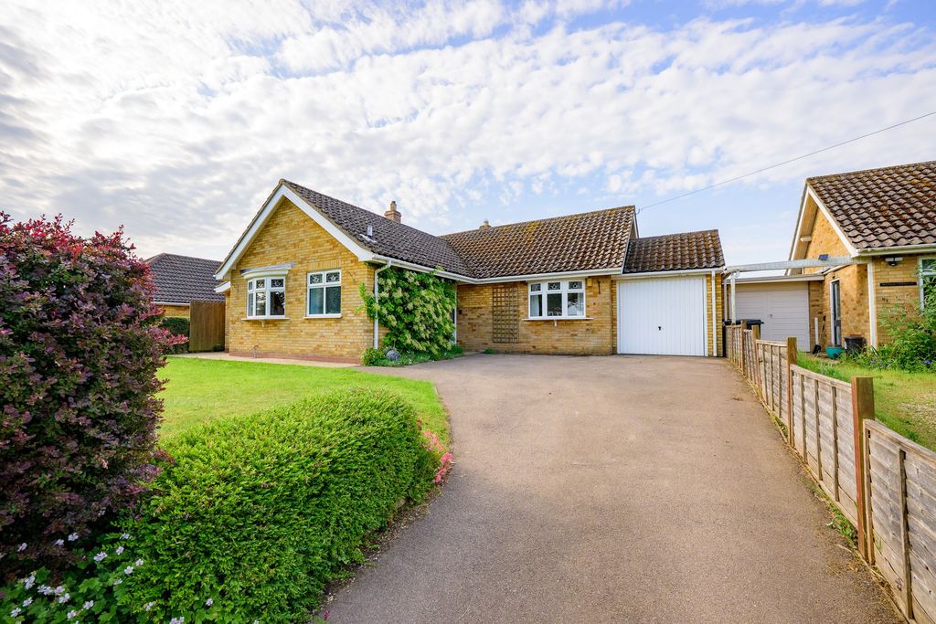 Property photo 1 of 34