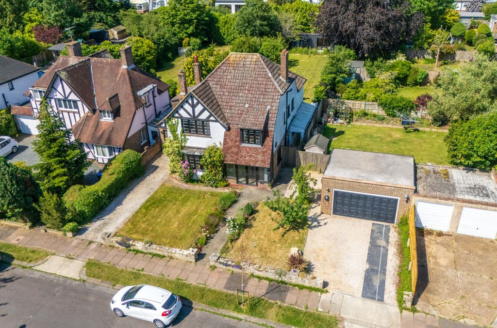 Property photo 1 of 24 1-6A16ee081A418-1...