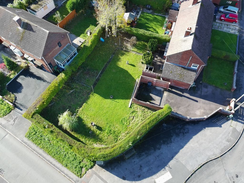 Property photo 2 of 21