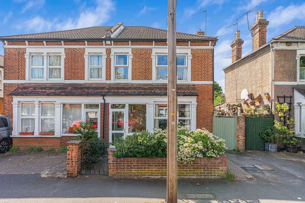 Property photo 1 of 17