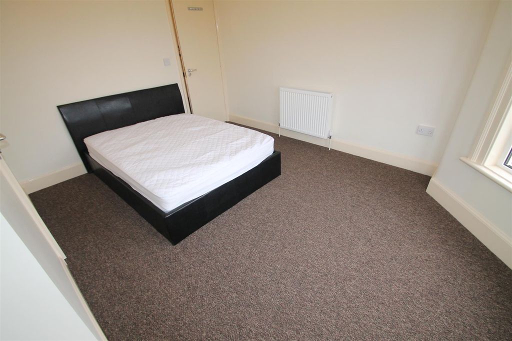 Property photo 2 of 13 Img_4378.Jpg