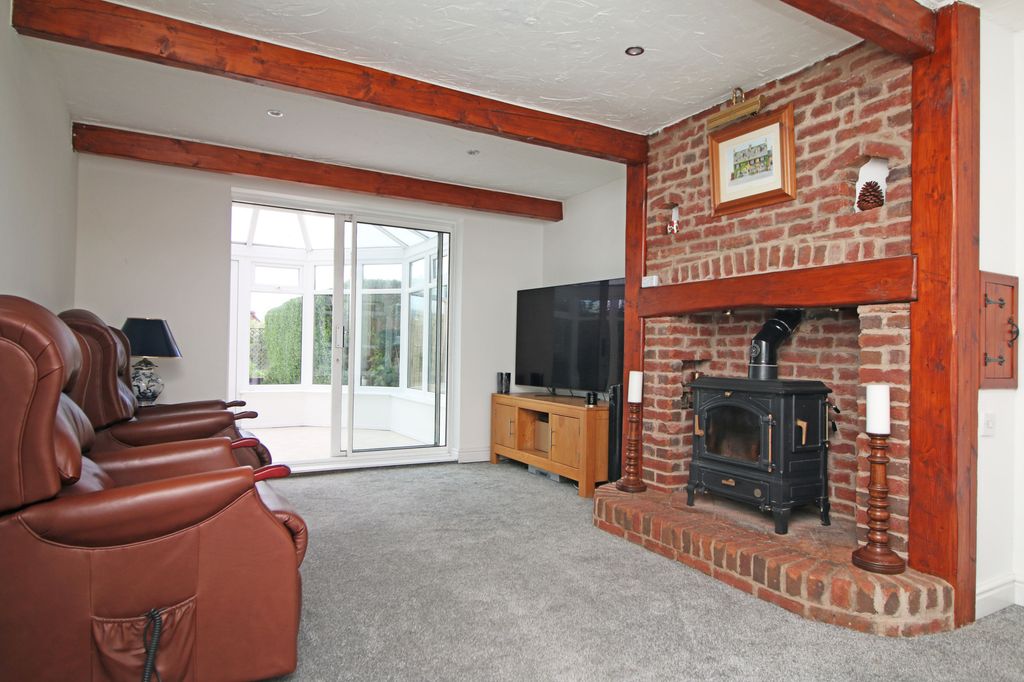 Property photo 3 of 21