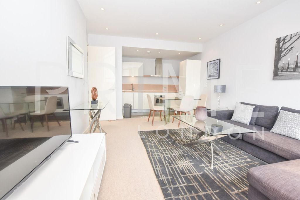 Property photo 3 of 10 Cb81B3.Jpg