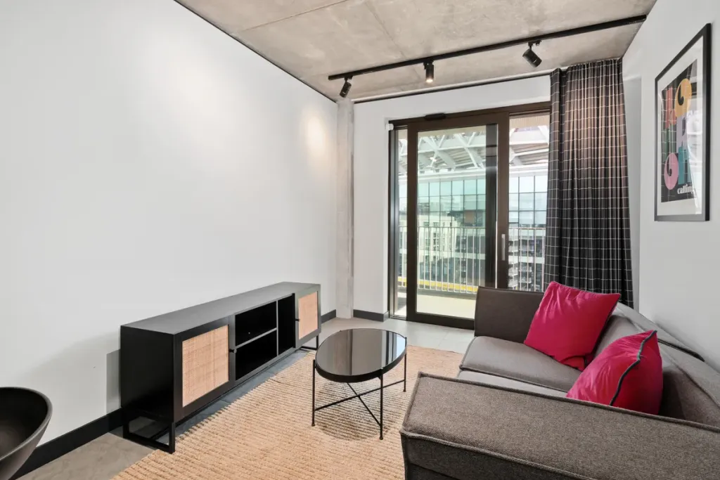 Property photo 3 of 13