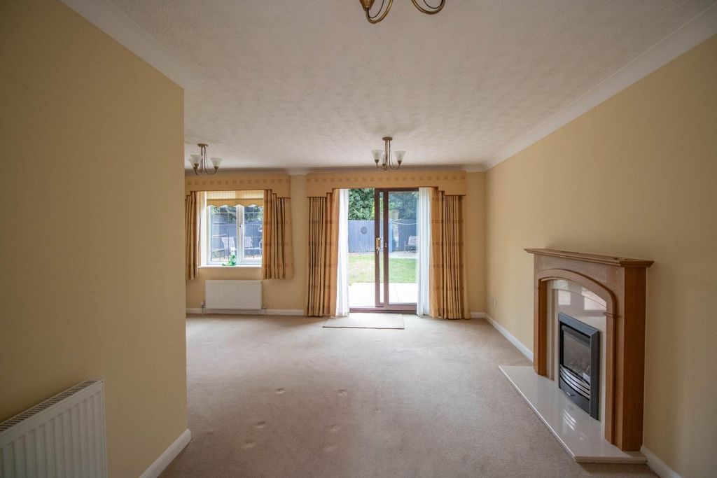 Property photo 3 of 13 Img_2390.Jpg