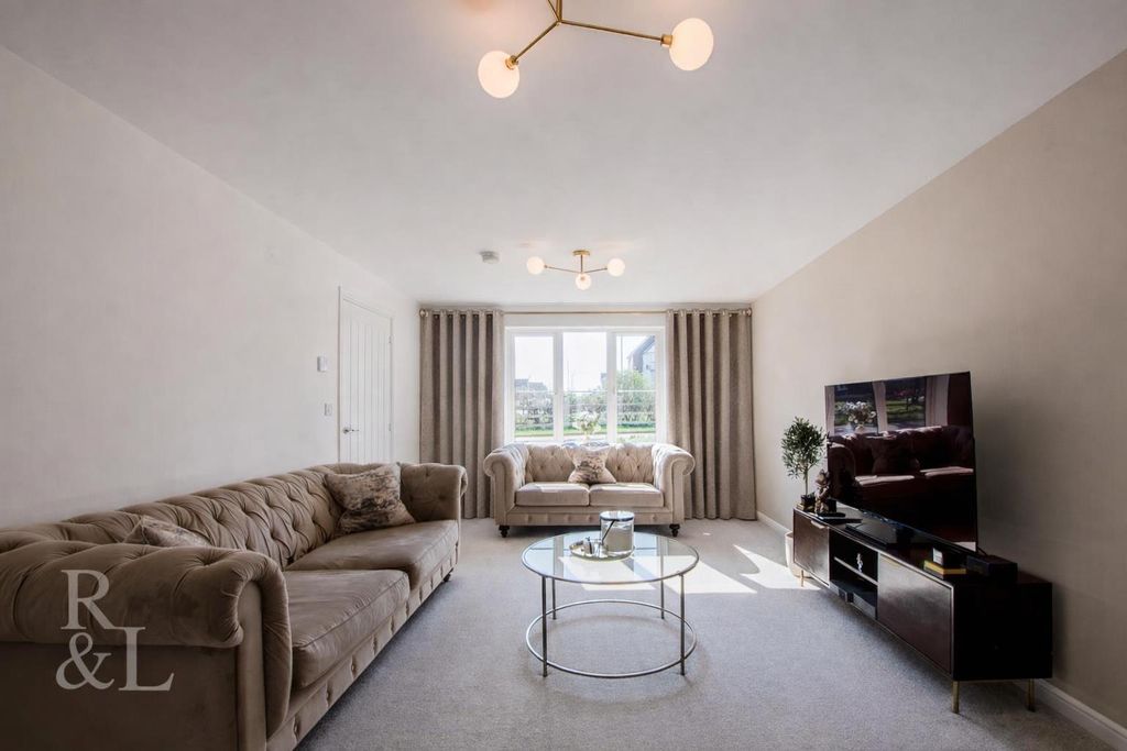 Property photo 3 of 29 cc1Be2B4-38F3-4964-902E-Cb9Db1001E25.Png