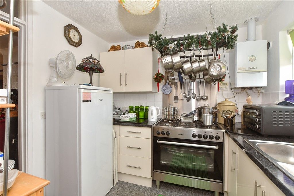 Property photo 3 of 12 Kitchen