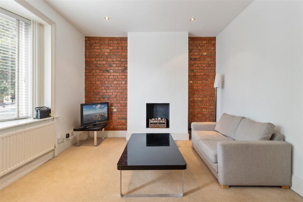 Property photo 3 of 11 3.Jpg