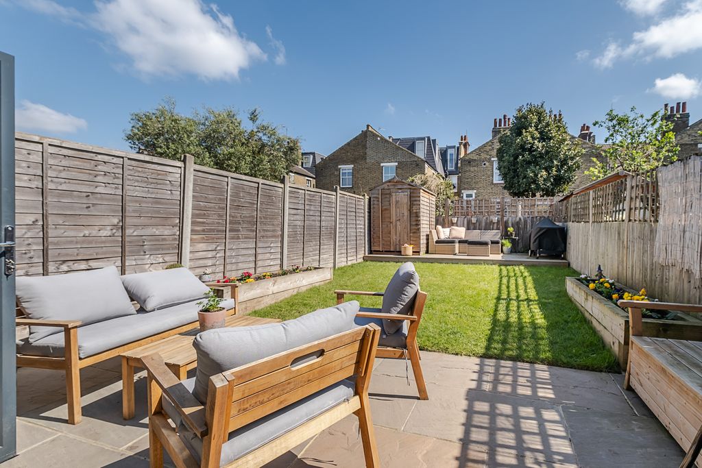 Property photo 3 of 10