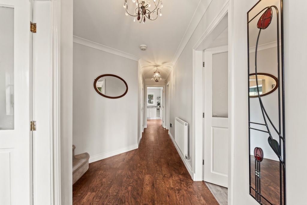 Property photo 3 of 59