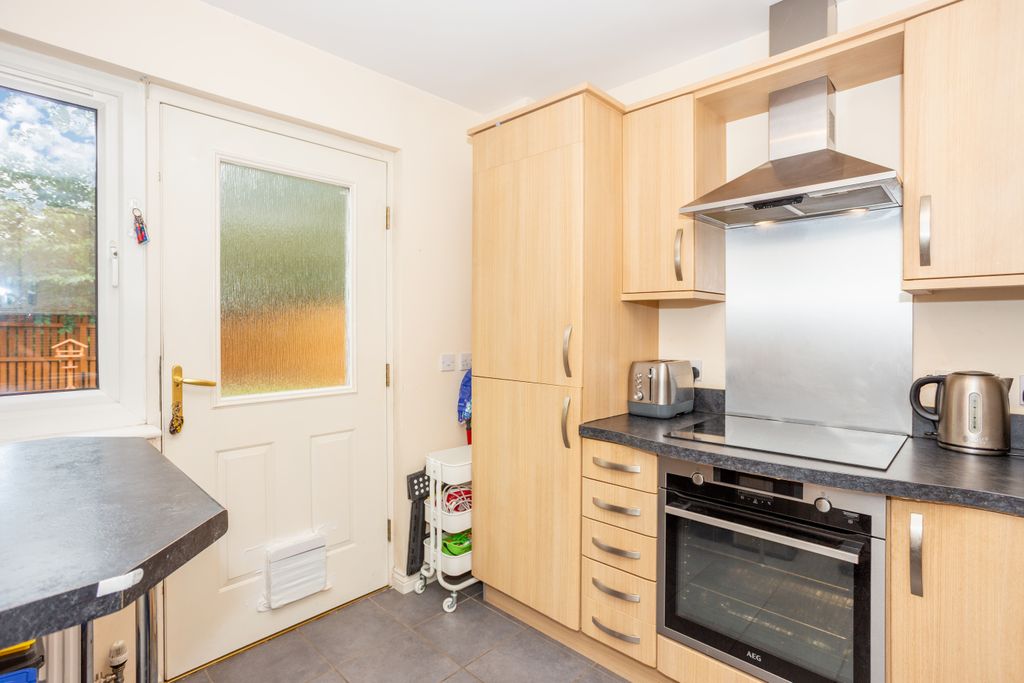 Property photo 2 of 36 Kitchen