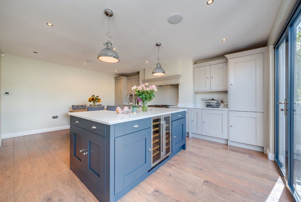 Property photo 3 of 21 Luxury Kitchen