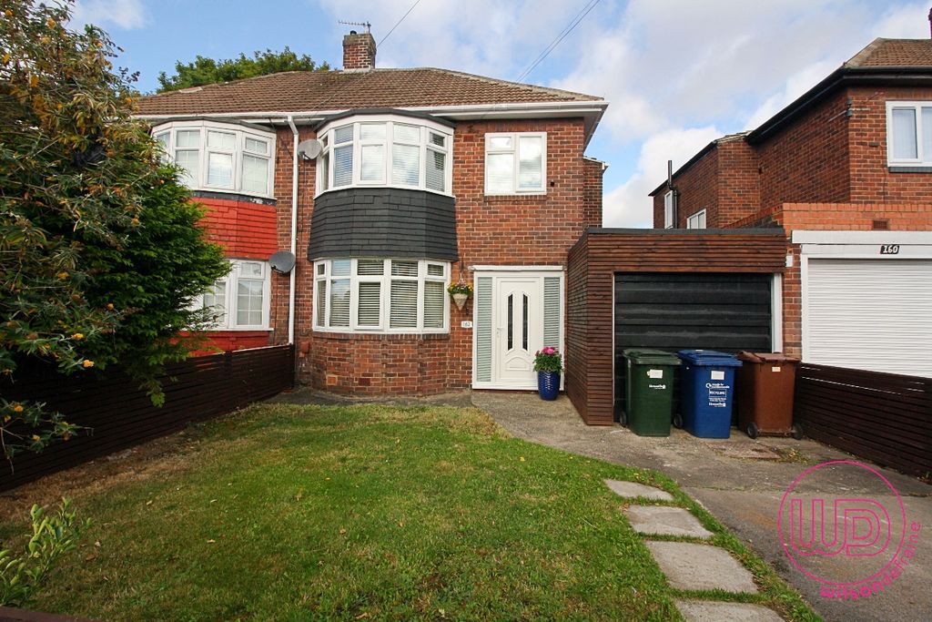 Property photo 1 of 44