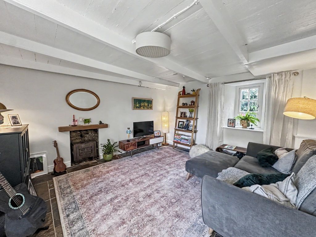 Property photo 3 of 16 5147685