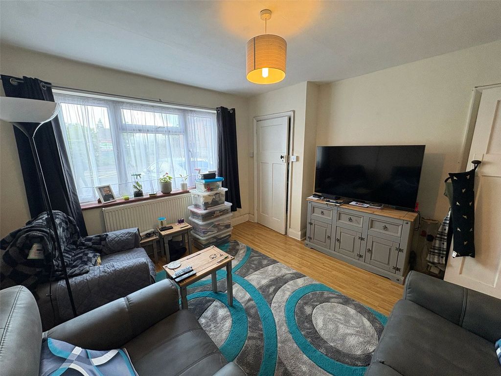 Property photo 2 of 18 Picture No. 31