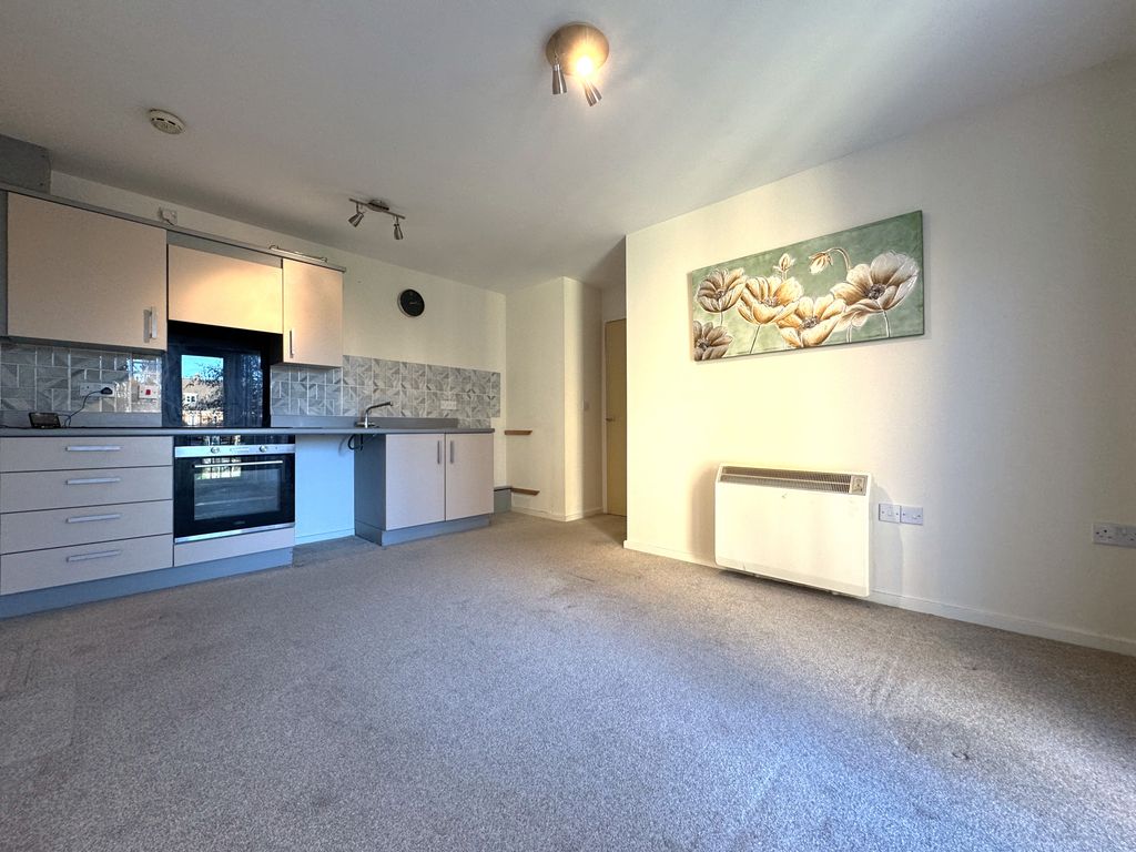 Property photo 2 of 8 Image