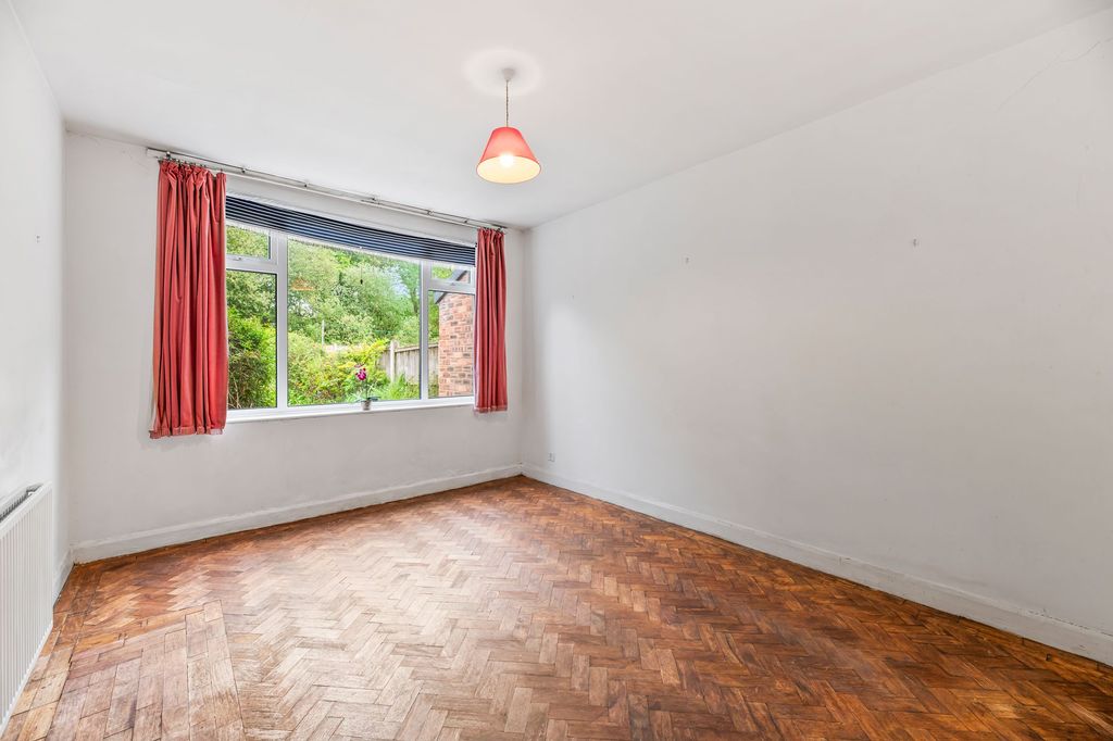 Property photo 3 of 19