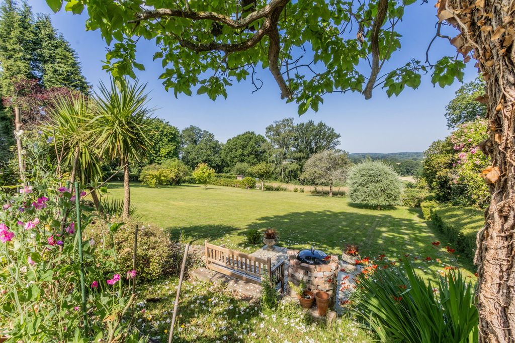 Property photo 2 of 18