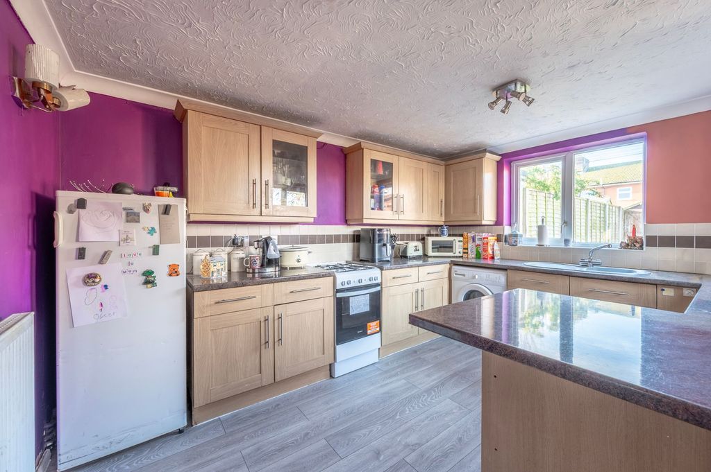 Property photo 2 of 15