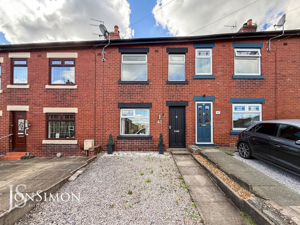 Property photo 1 of 31