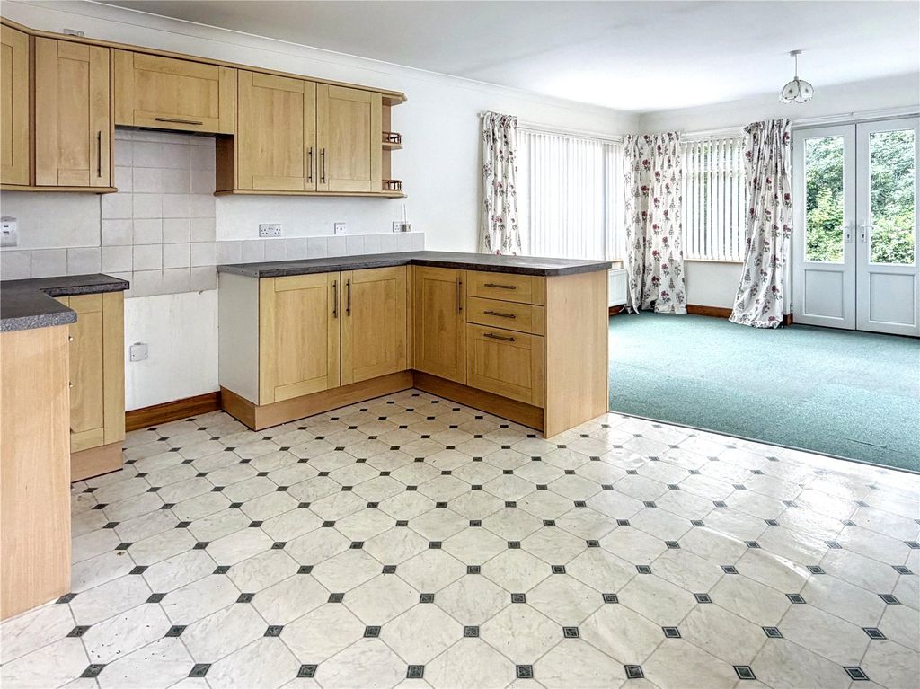 Property photo 2 of 27 Picture No. 07