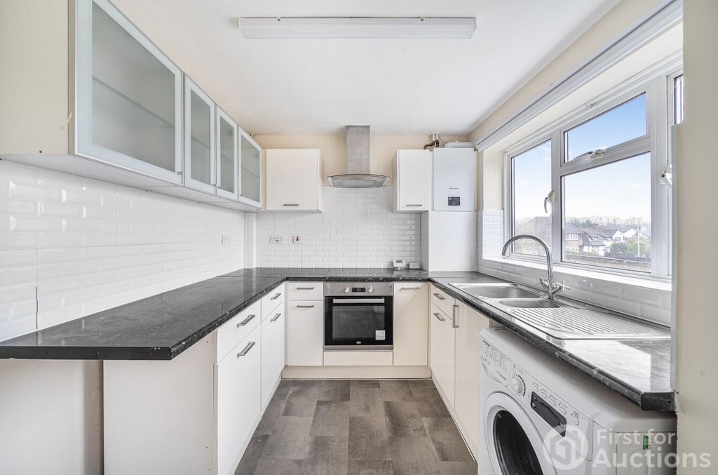 Property photo 3 of 9 Picture No. 04