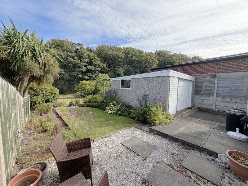 Property photo 3 of 35 Large Rear Garden