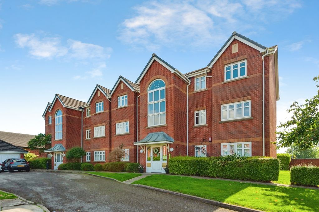 Property photo 1 of 17 Pbox-Img.Jpg