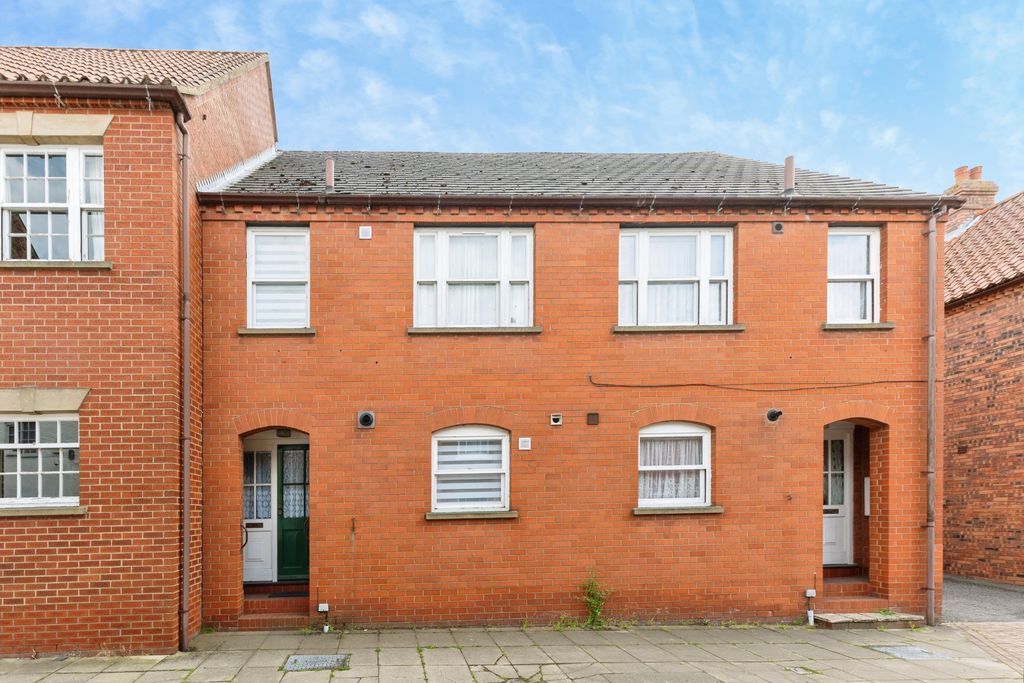 Property photo 1 of 15 Front
