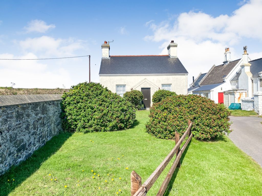 Property photo 1 of 16 Front View